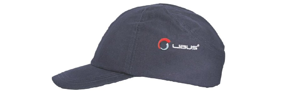 Boné com casquete